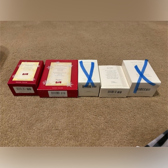 Lot Of 6 Hallmark Keepsake Peanut Series - Picture 2 of 15